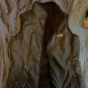 Black Northface Vest (Reversible!)